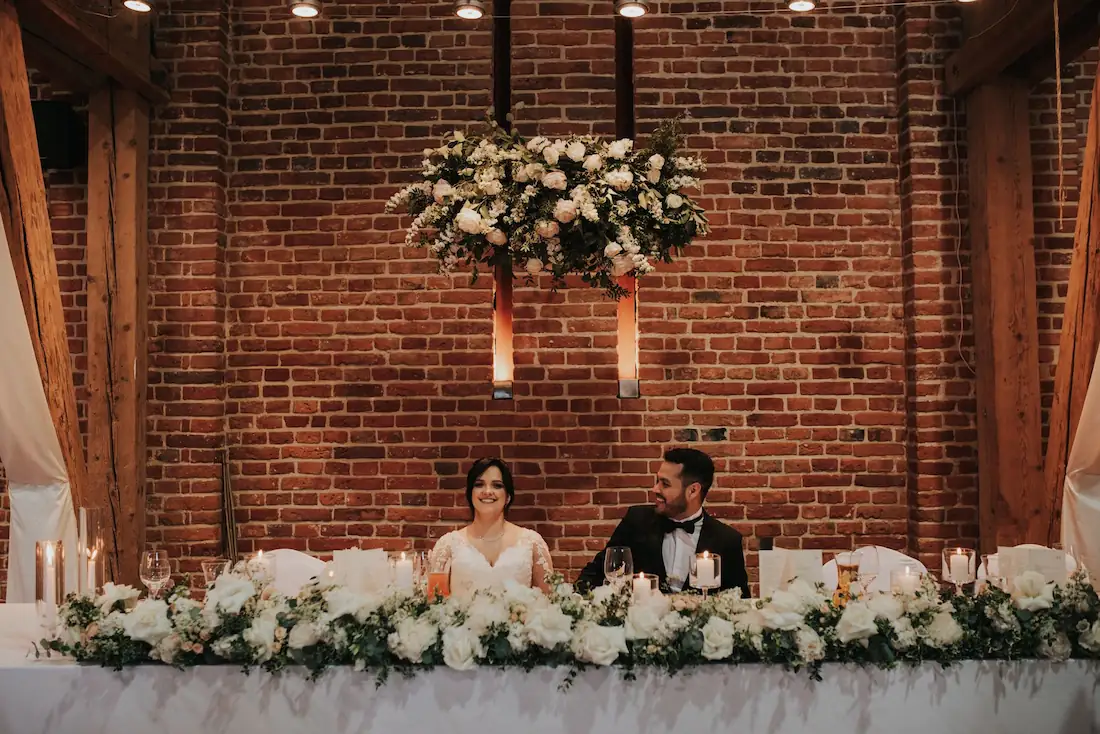 stół nowożeńców, kwiaty, organizacja ceremonii humanistycznej, dobór podwykonawców, Lewandowska Wedding Planner