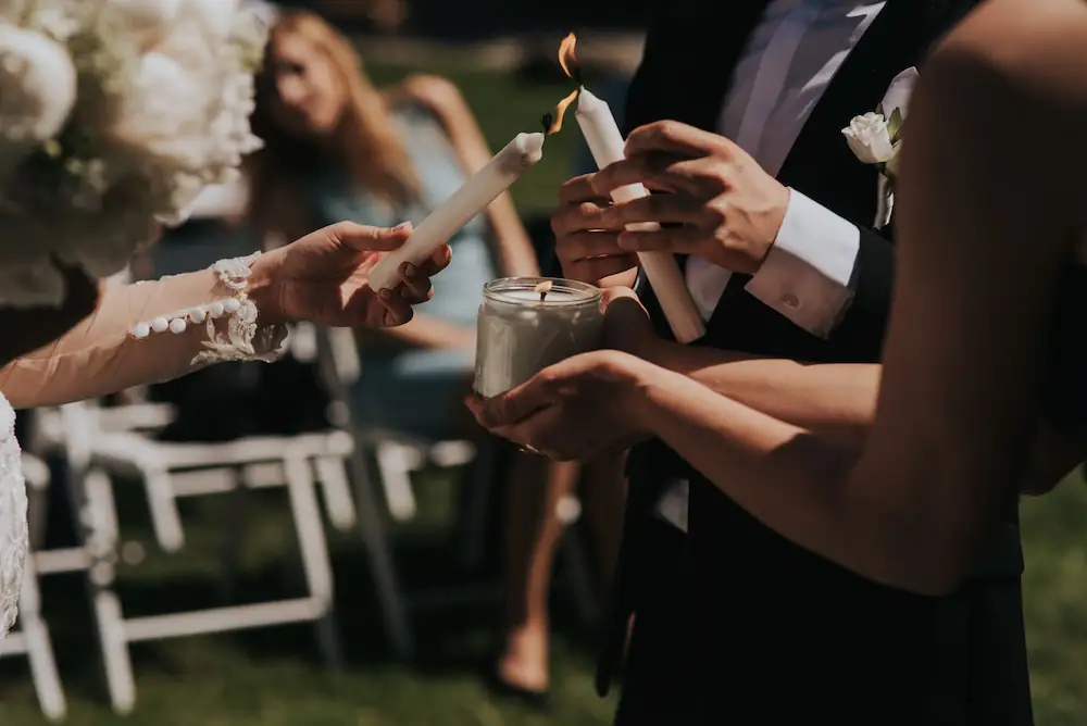 zwyczaje ślubne, zapalennie świecy, ceeremonia symbolina, ślub humanistyczny, Lewandowska Wedding Planner