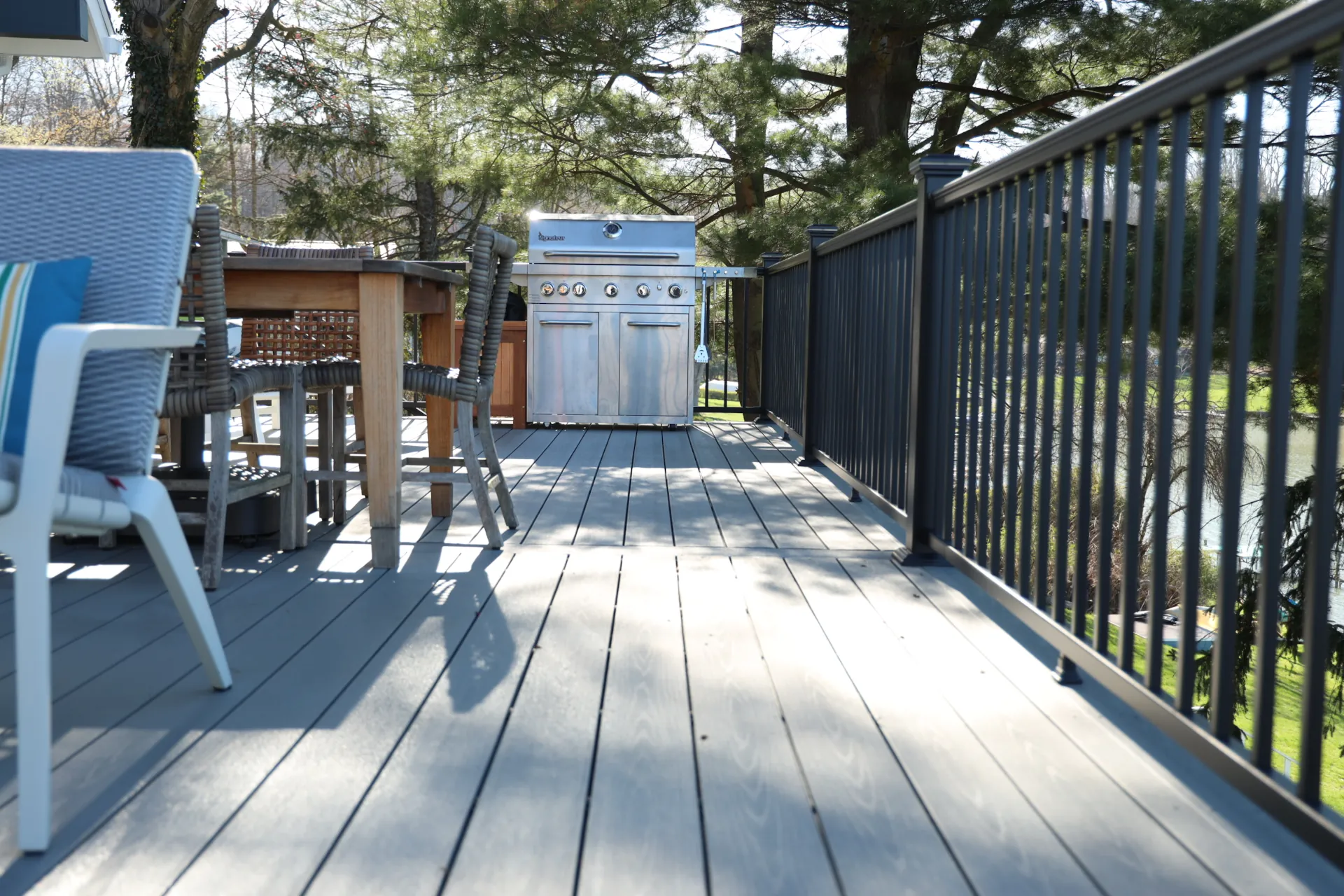 Top Fall Deck Projects to Boost Your Home’s Curb Appeal