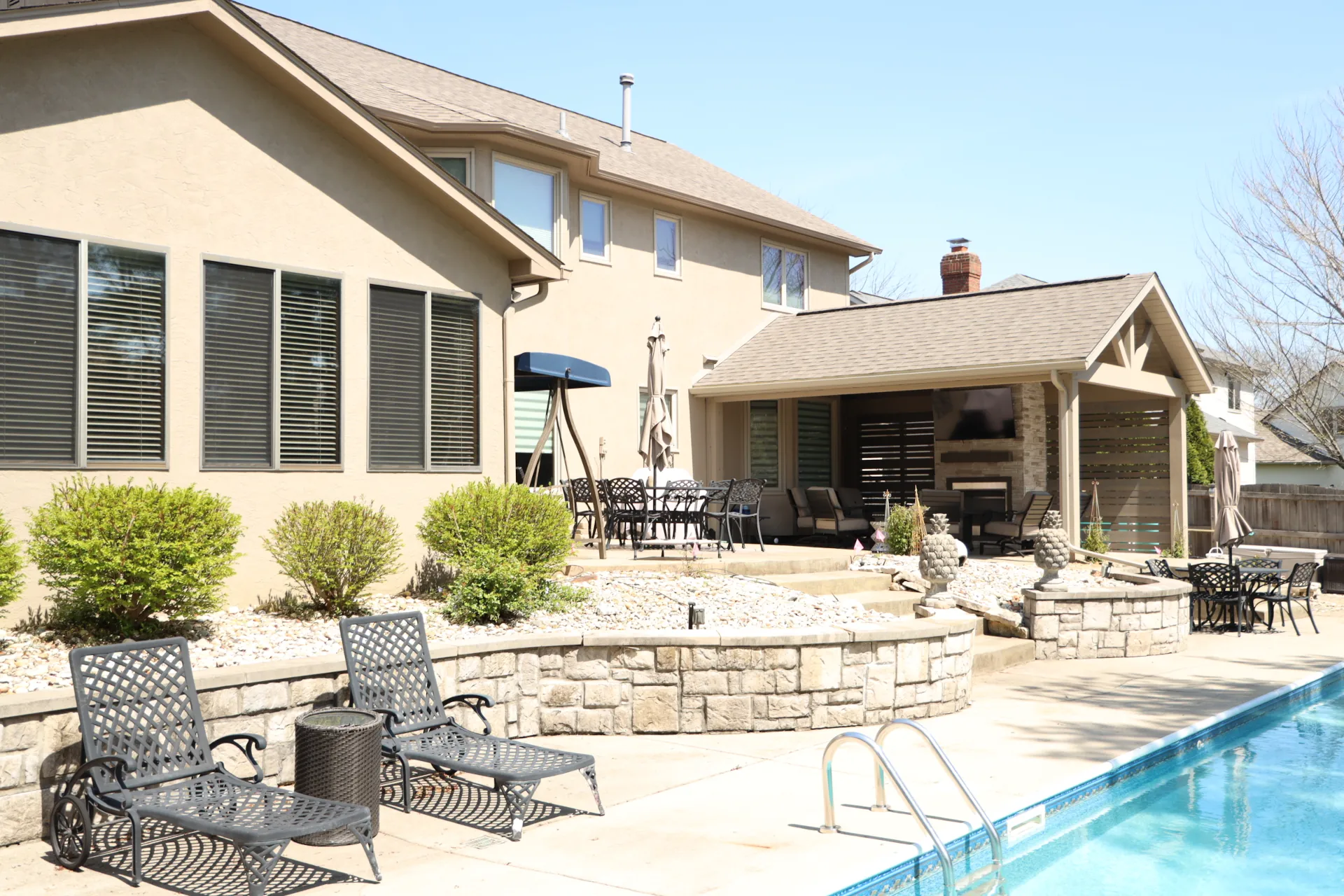 Coastal-Inspired Deck Designs for Relaxed Summer Living