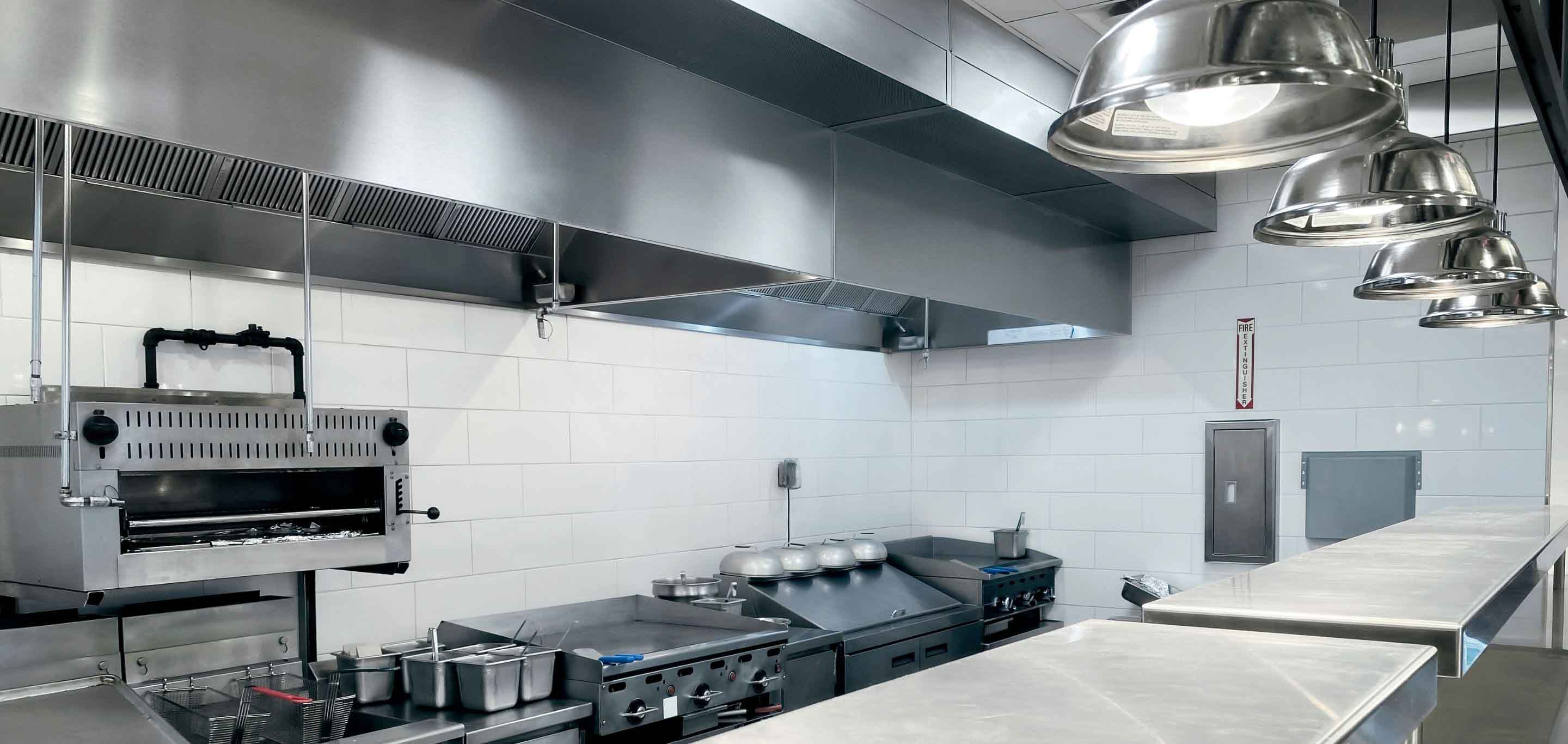 Kitchen with extract system