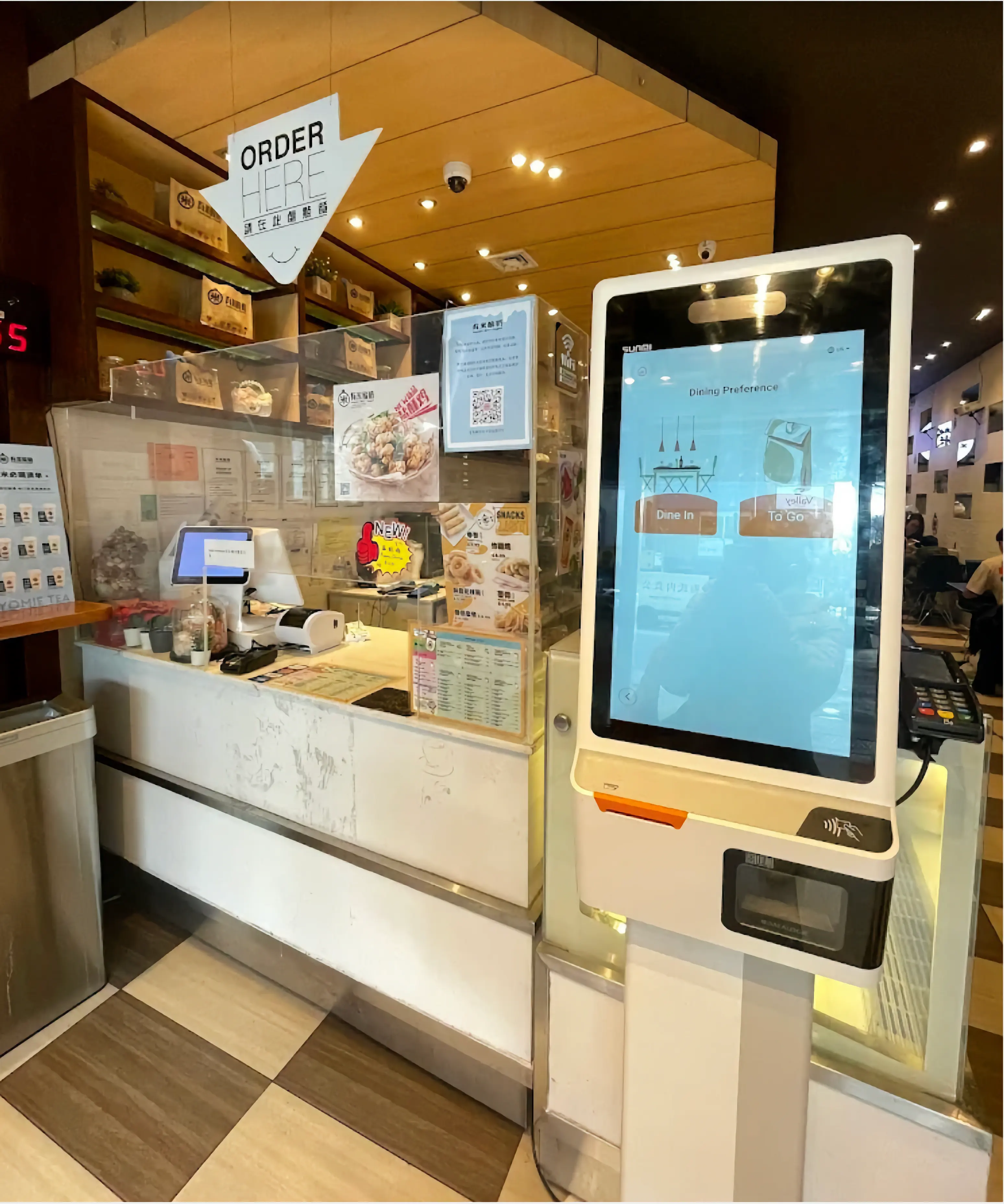 有米酸奶门店内设置的MenuSifu自助点餐机和POS系统