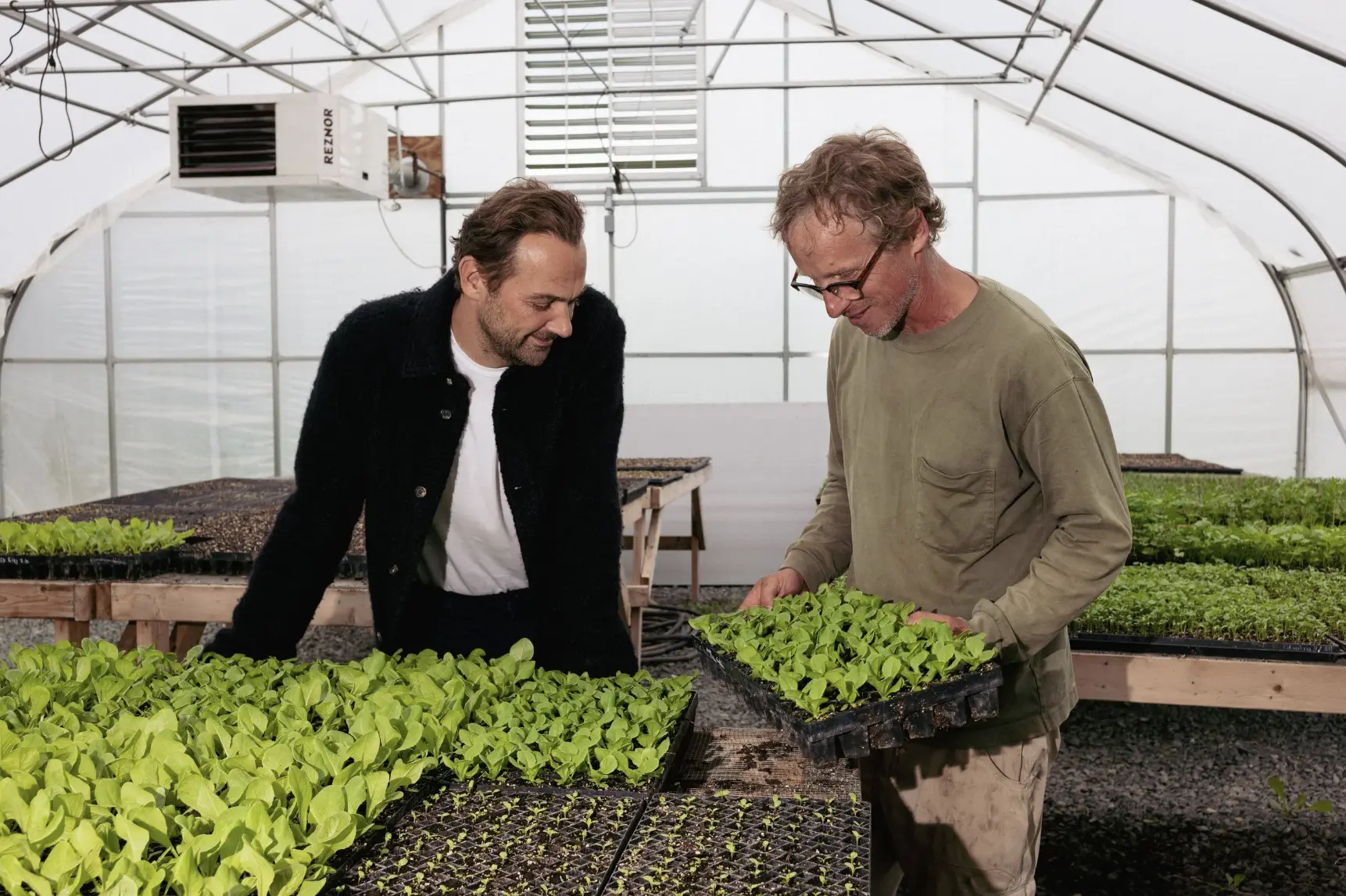 Eleven Madison Park主厨丹尼尔·胡姆（Daniel Humm）参观合作的菜园