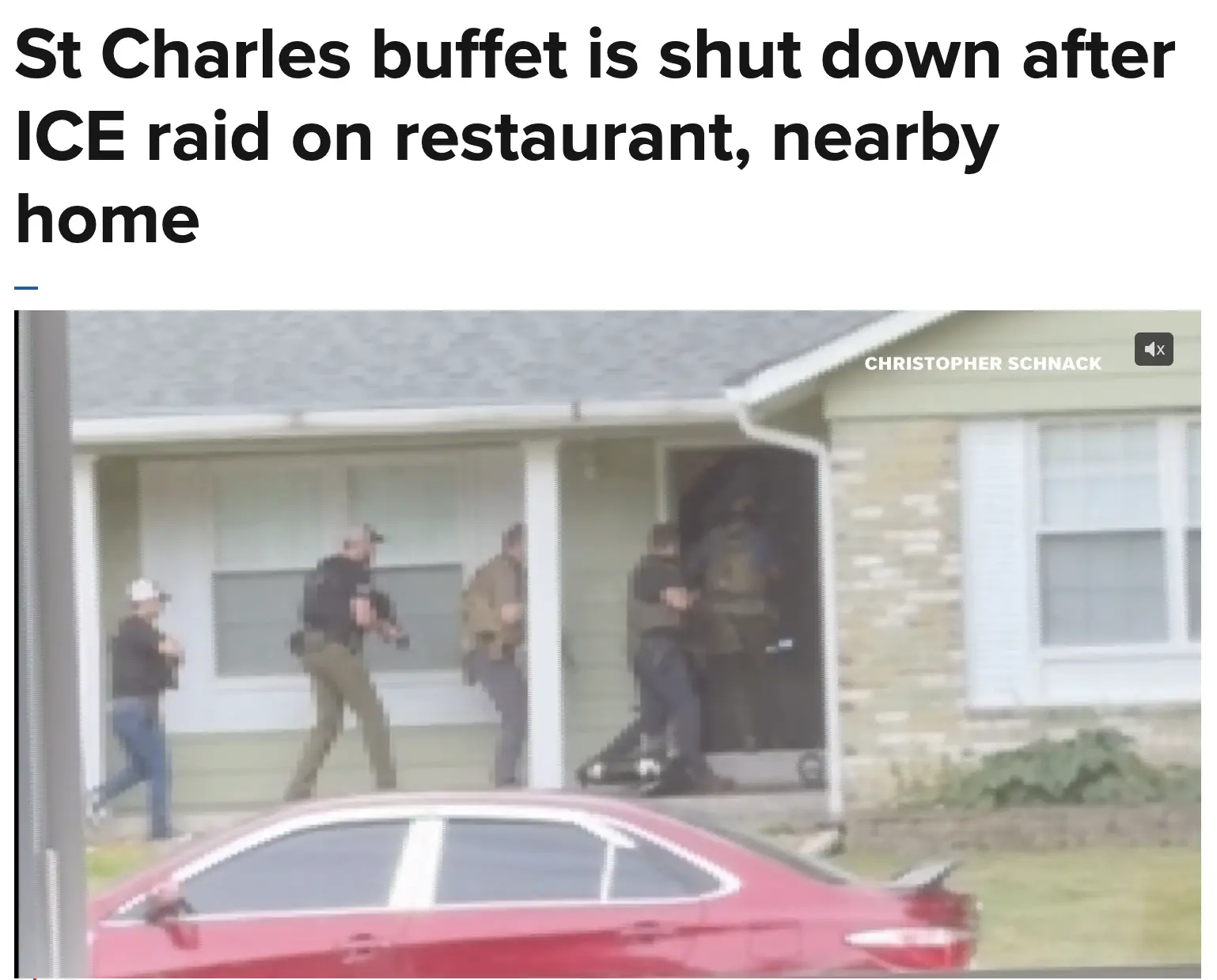 密苏里州圣查尔斯郡(St. Charles County,MO)的一家自助餐厅Golden Apple Buffet近日经历了FBI警察荷枪实弹de shang men的上门j拘捕