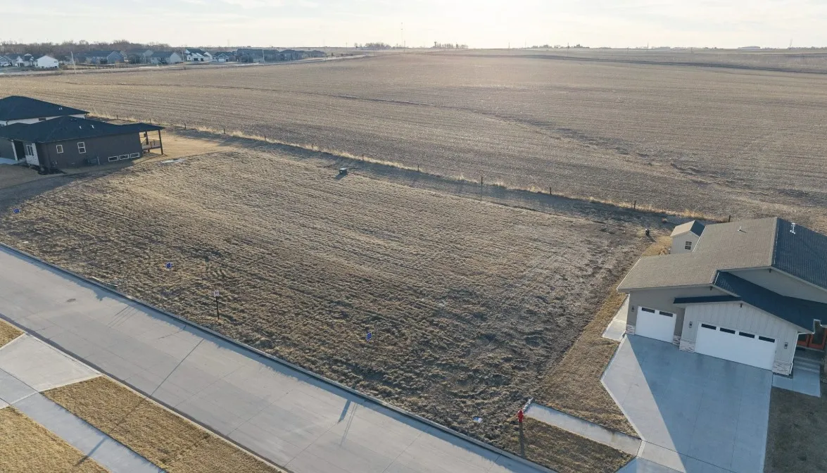 2986 NW Beechwood Dr. Grimes, IA 50111