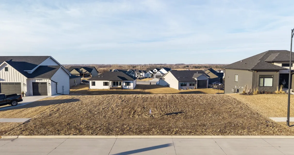 1157 NW 28th St., Grimes, IA 