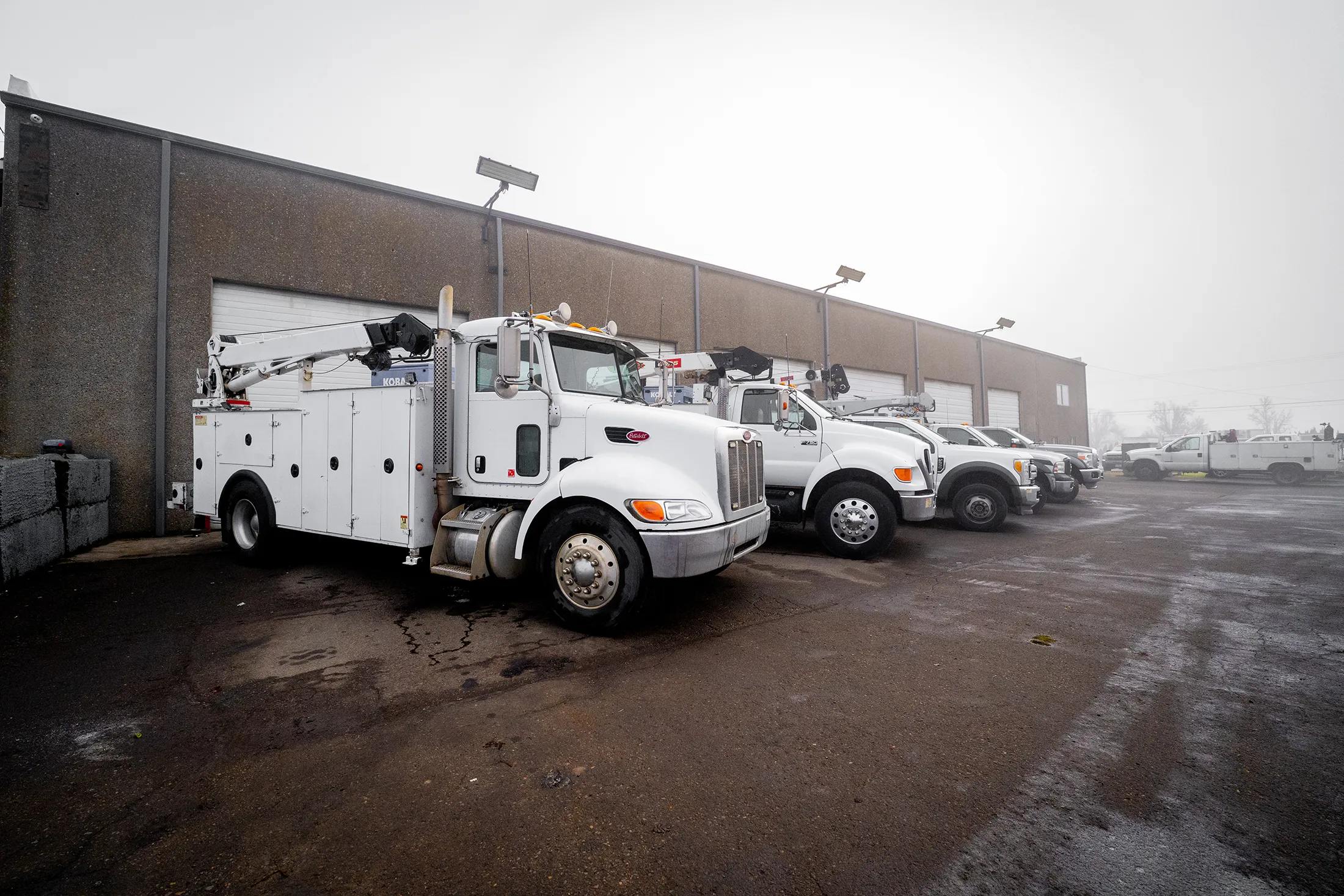 Mechanic performing mobile truck repair in California