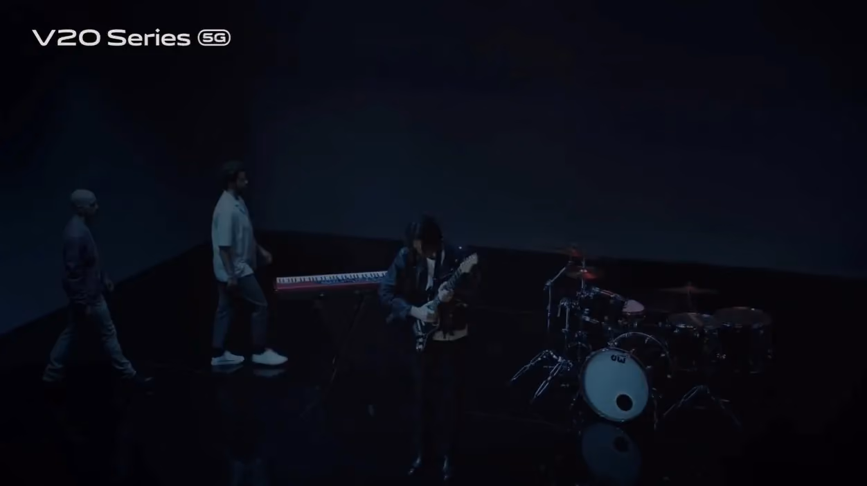vivo X LANY V20 Series / Be The Focus