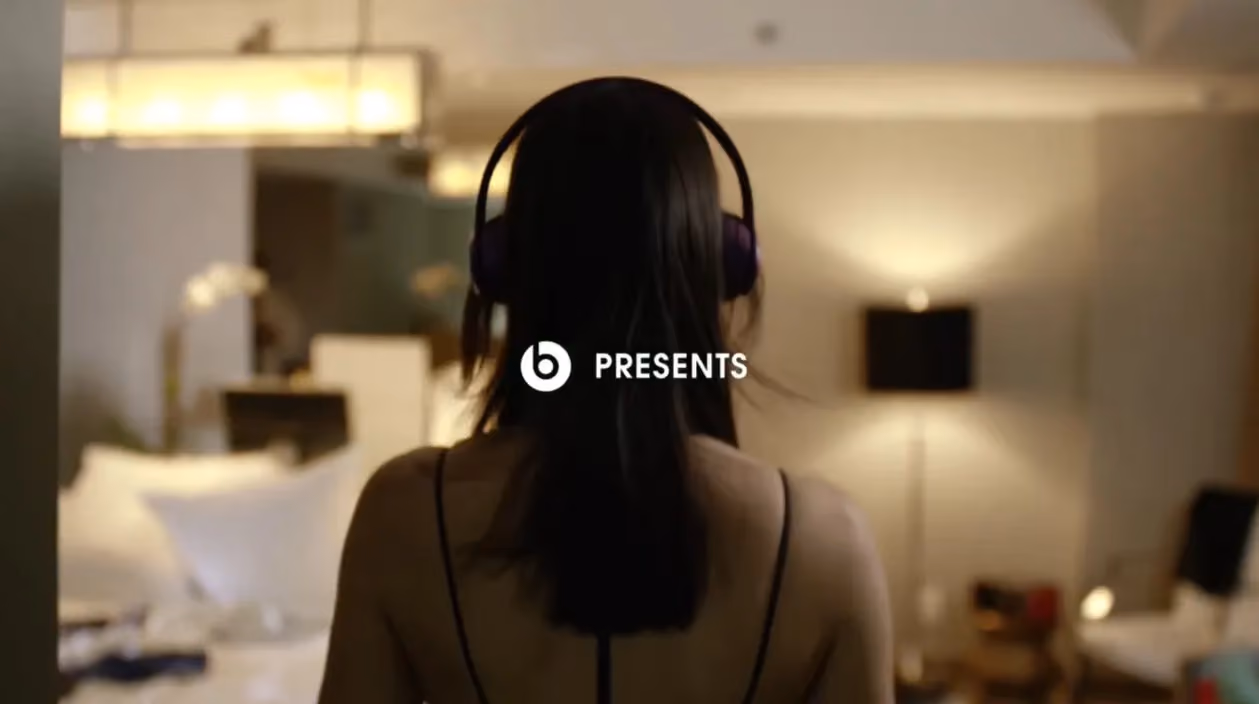 Beats / Solo Selfie
