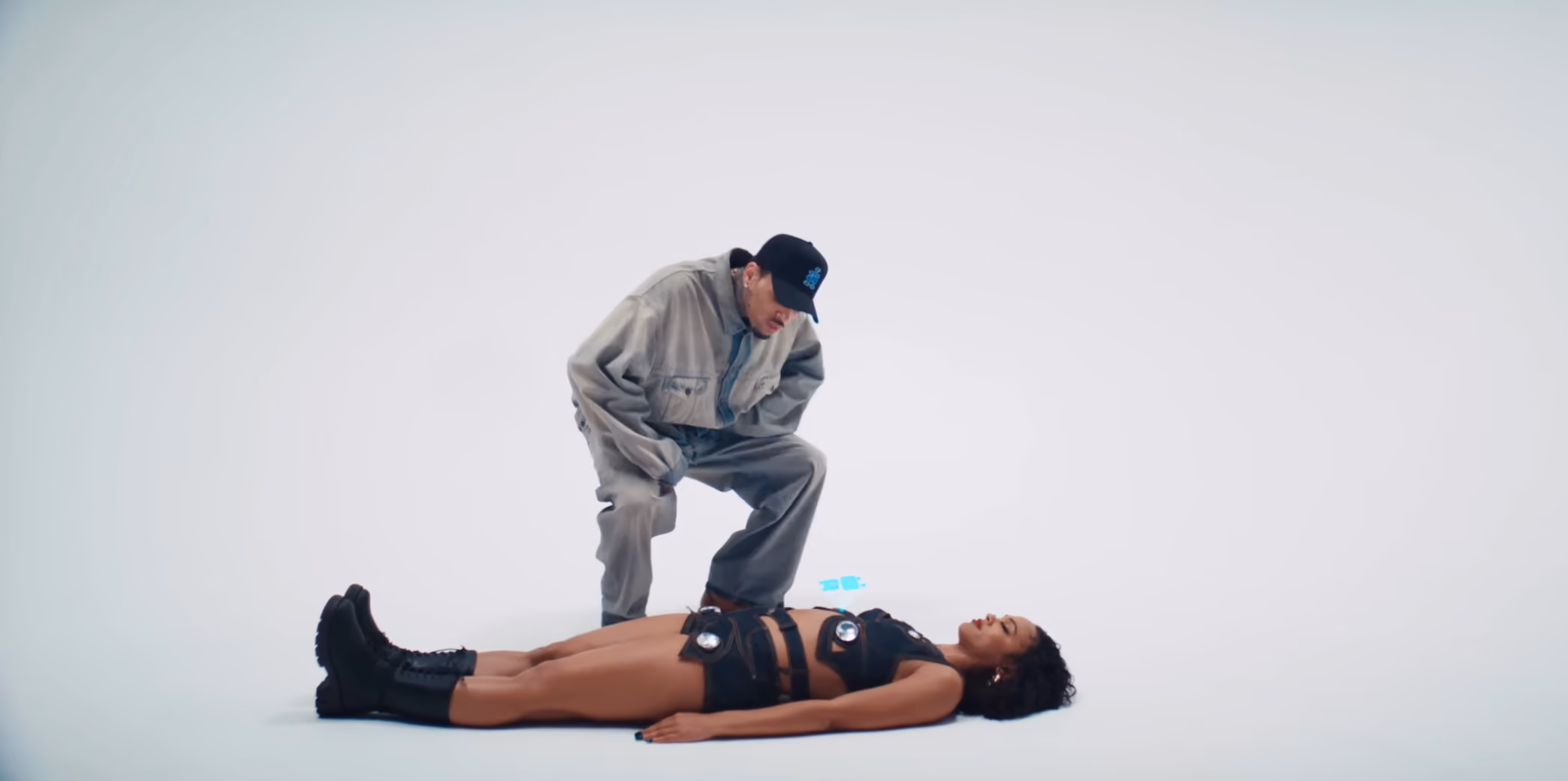 Chris Brown / Press Me