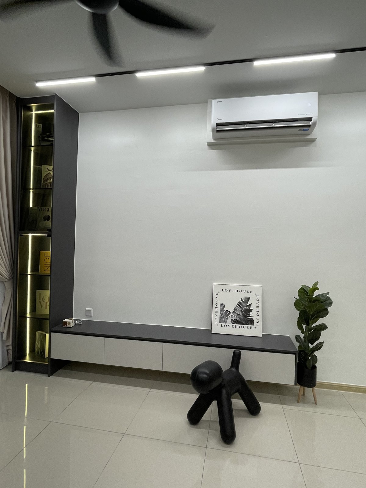 Living area with TV feature wall