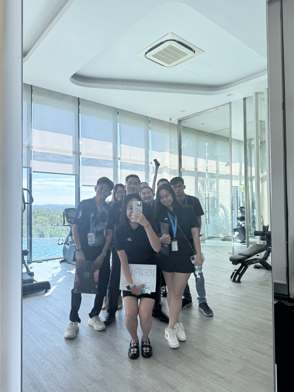 Team photo in the gym facility