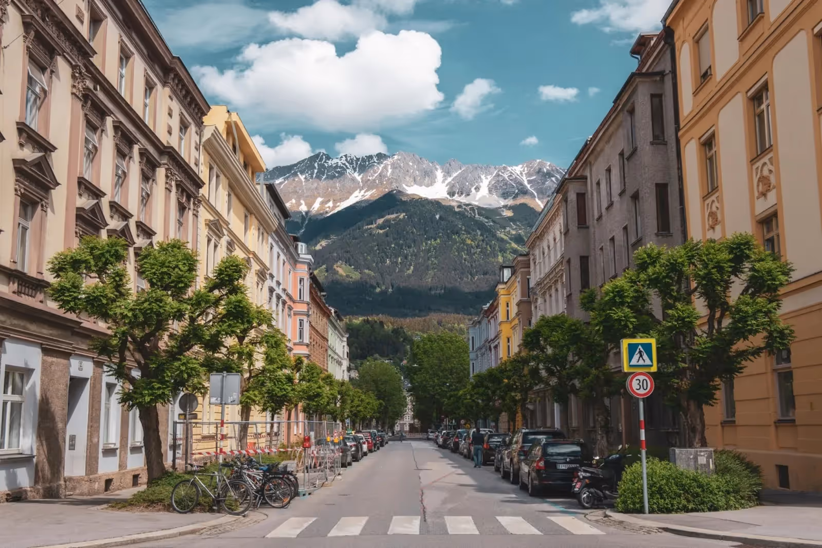 How to Hire Employees in Austria: A Detailed Guide - Gloroots