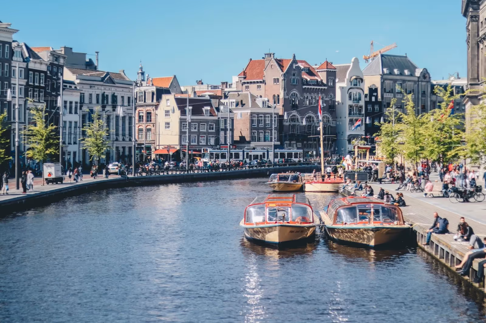 How to hire employees in the Netherlands