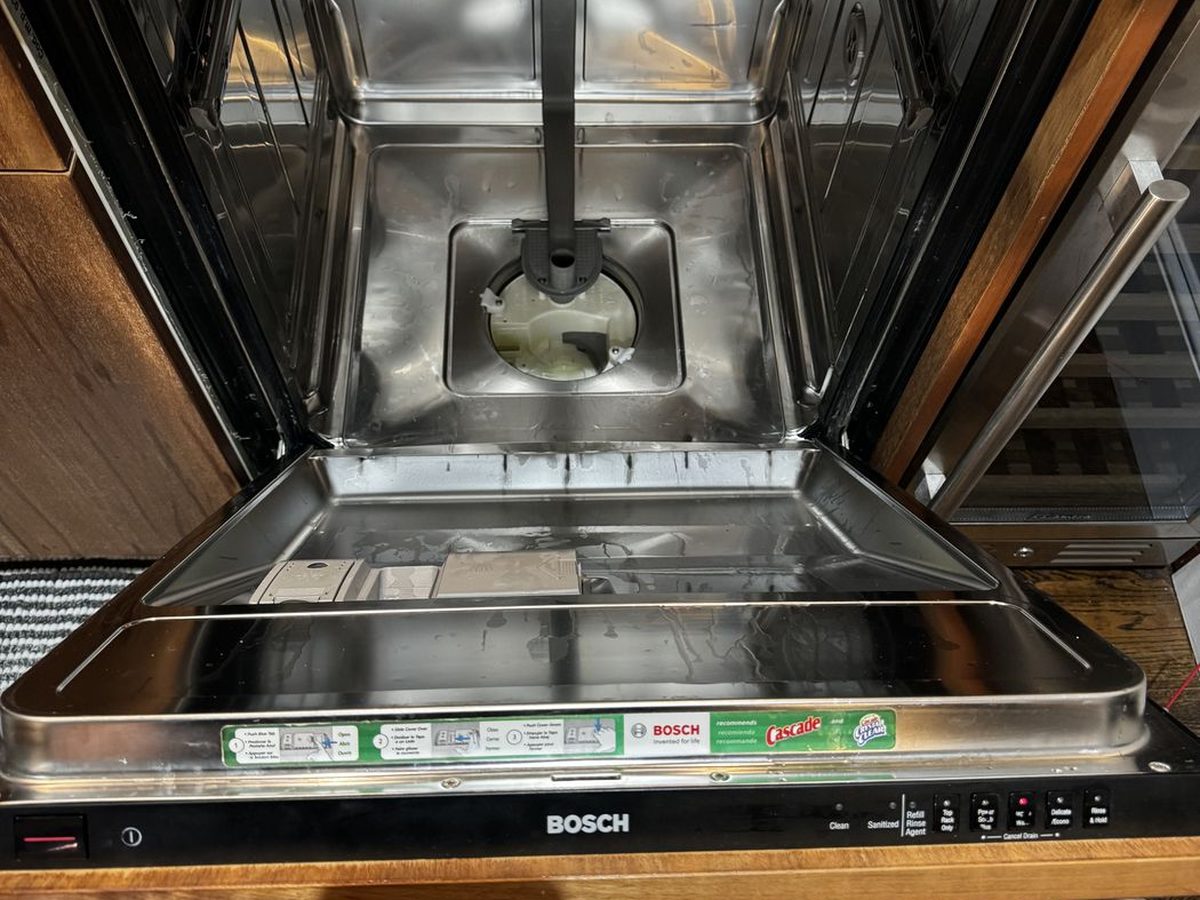 Bosch dishwasher tub with the filter and sump area visible