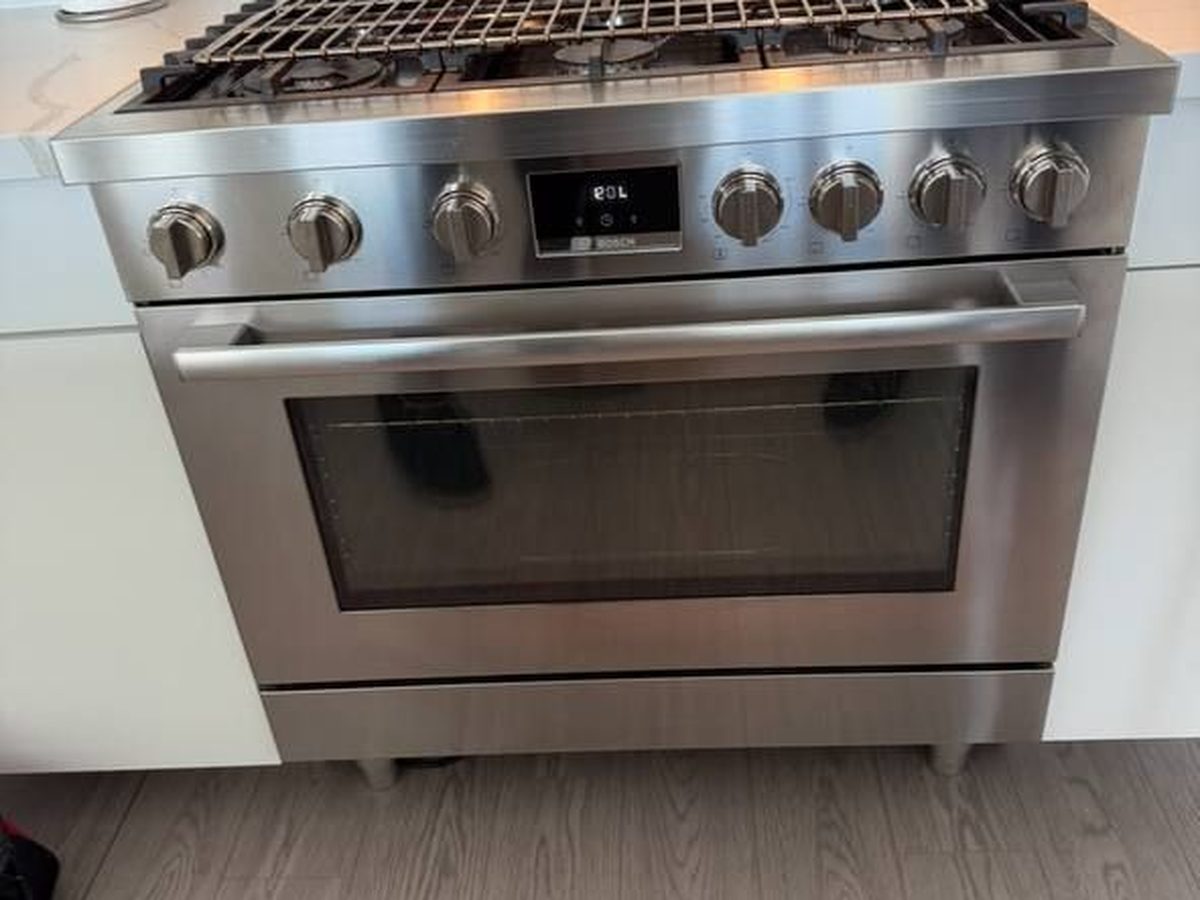 Bosch slide-in range installed in an NYC kitchen