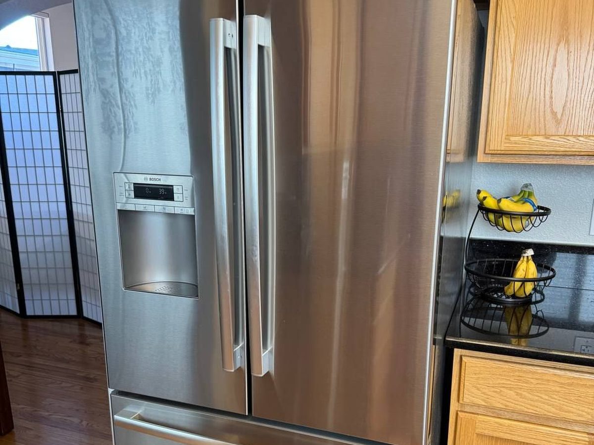 Bosch French door refrigerator after a water filter change