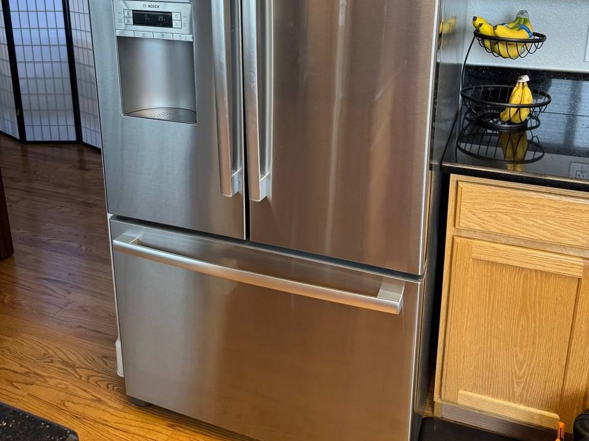 Freezer drawer of a counter-depth Bosch refrigerator