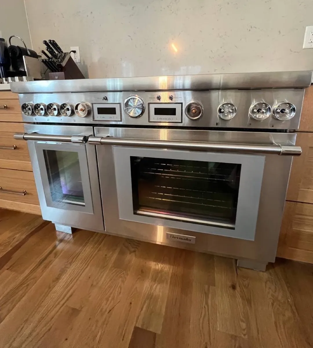 Thermador Pro Grand 48-inch range with the analog thermometer dial in a NYC kitchen