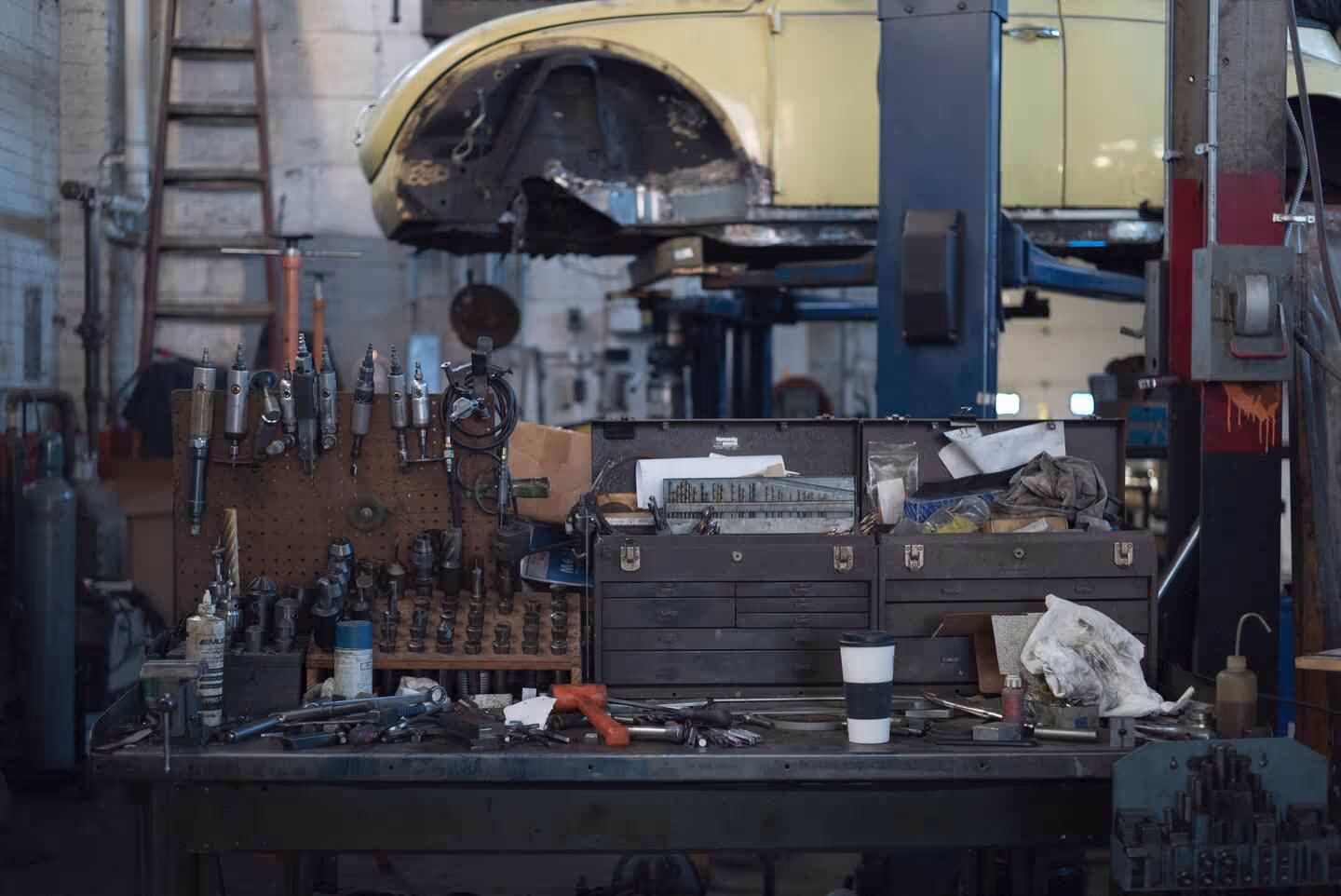 mechanic worrkshop