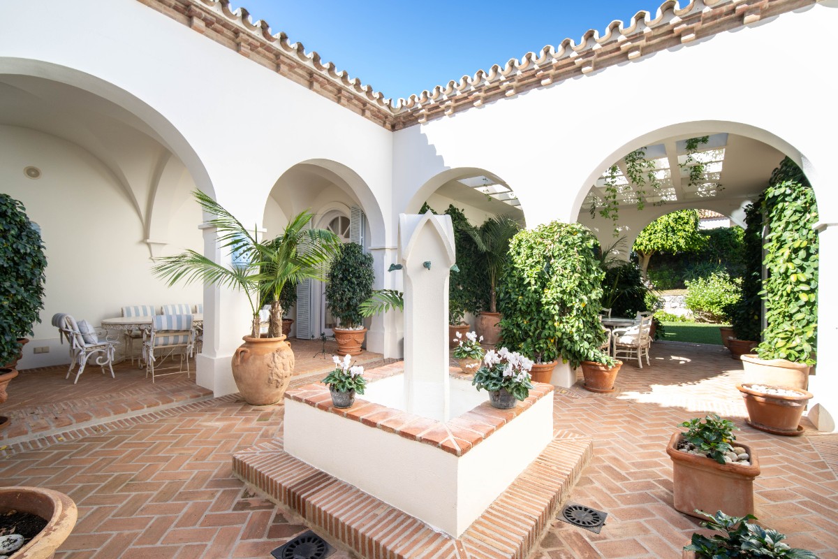 Villa de los Sueños in Marbella Golden Mile SV2047