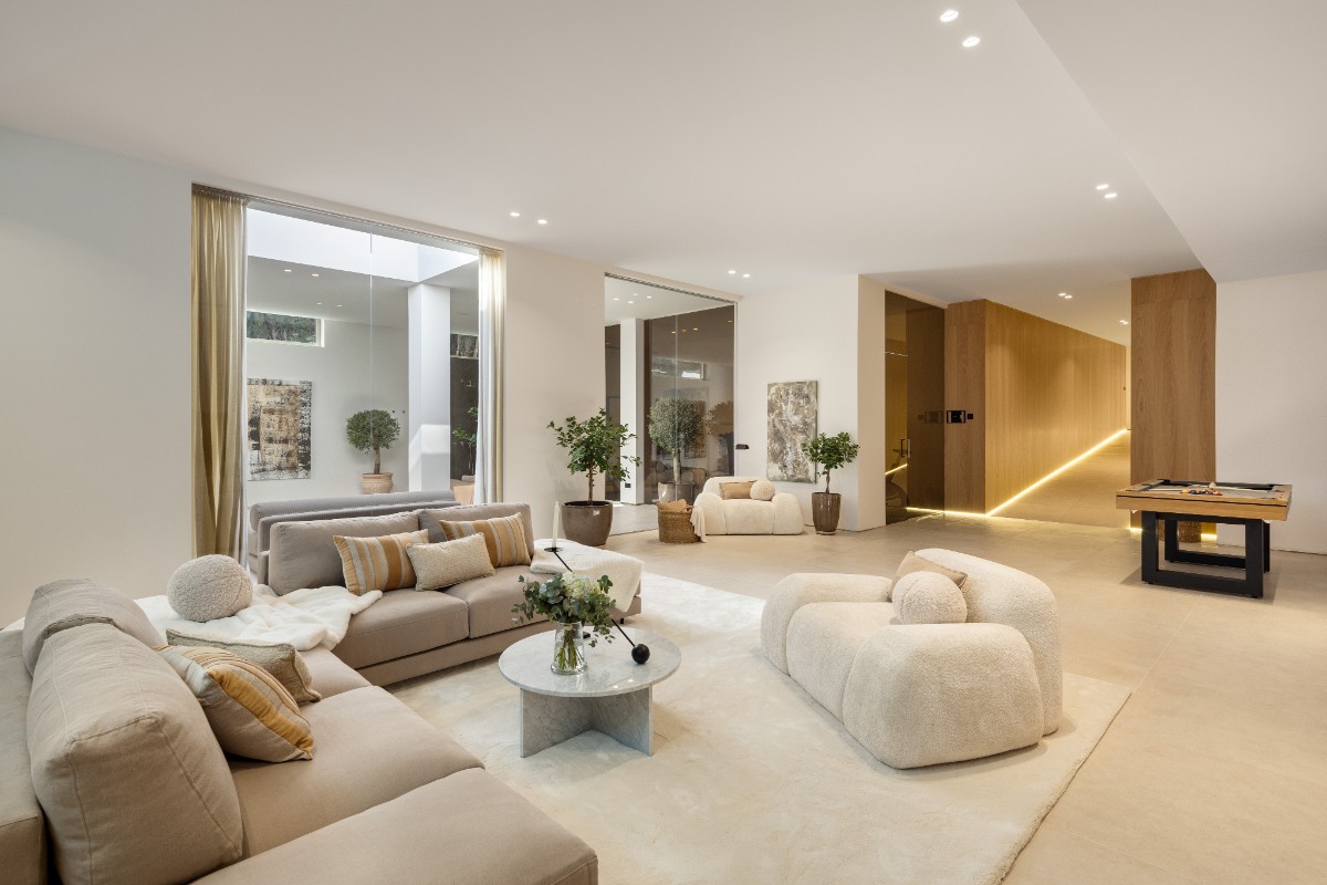 Villa Olivia in Nueva Andalucia SV1506