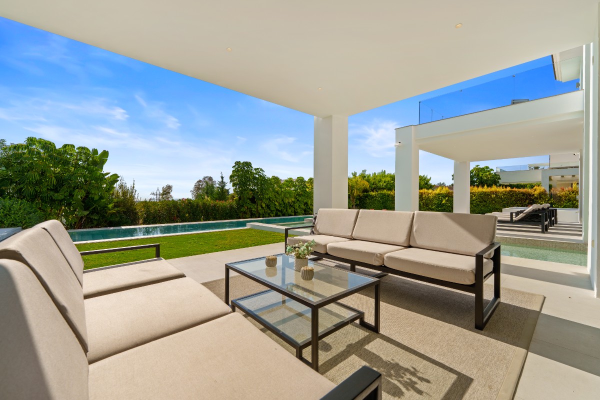 Villa Nova - La Quinta SV2430