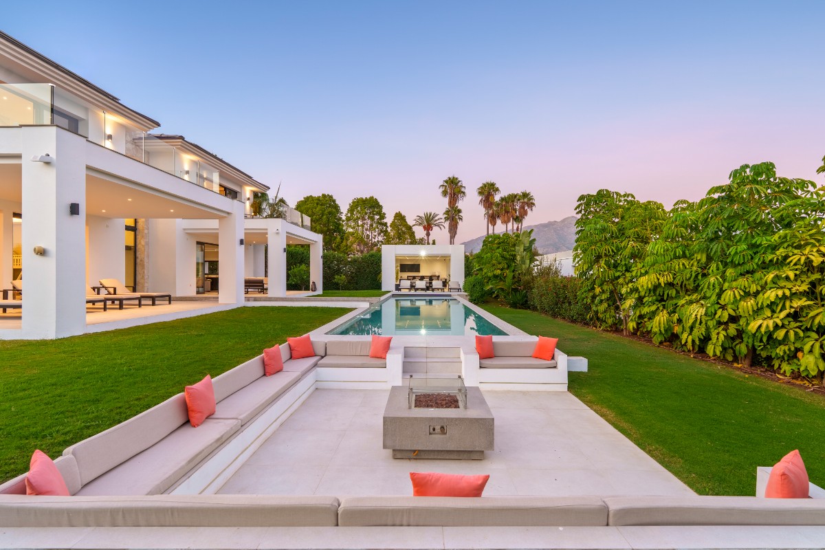 Villa Nova - La Quinta SV2430