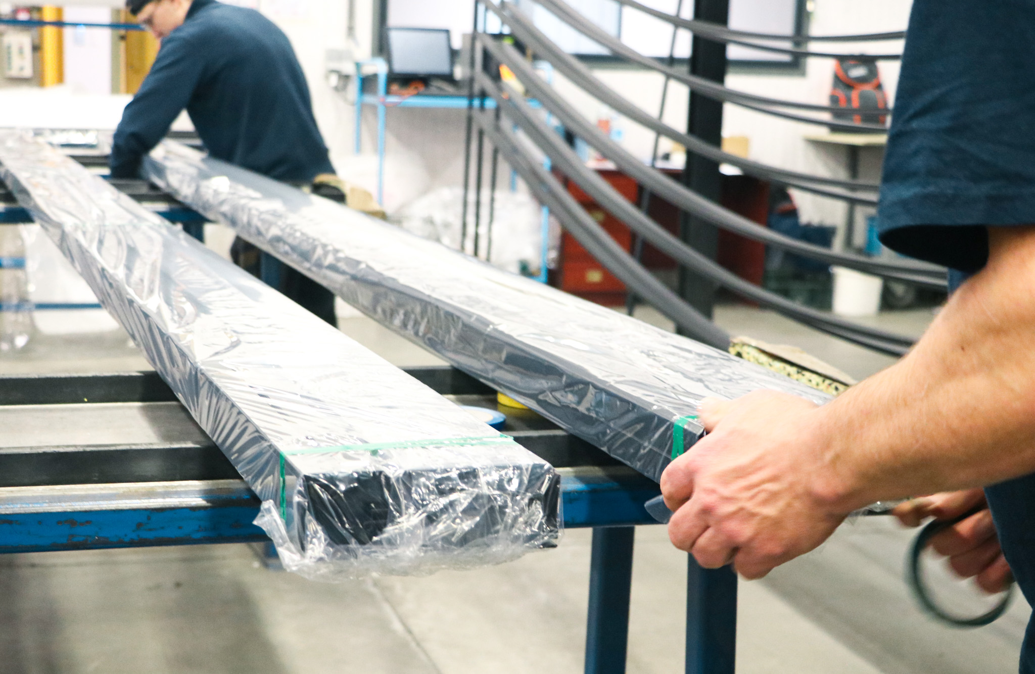 Verpakte gepoederlakte aluminium producten bij Alumeco
