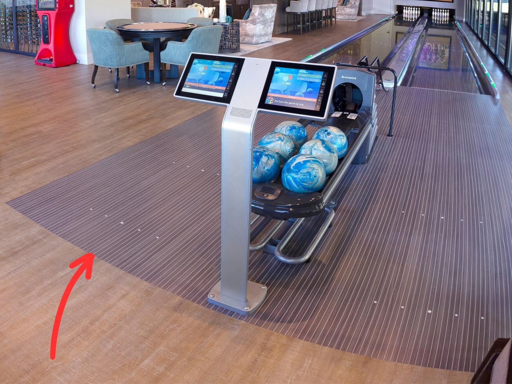 No transition strip against wood flooring
