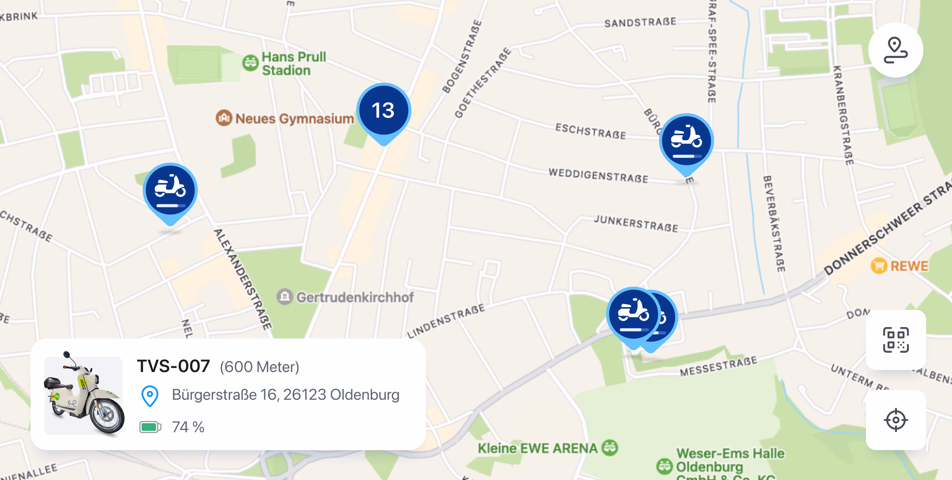 Kartenansicht der TVS E-Scooter-App mit Standort-Markern verfügbarer Fahrzeuge