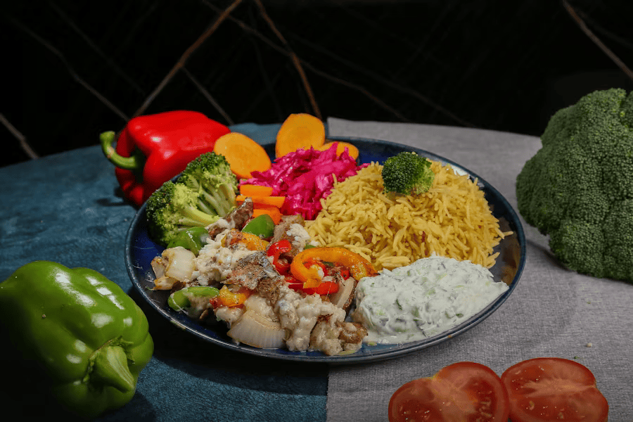 Die perfekte Ernährung für HIIT Workouts und anstrengende Sportarten.