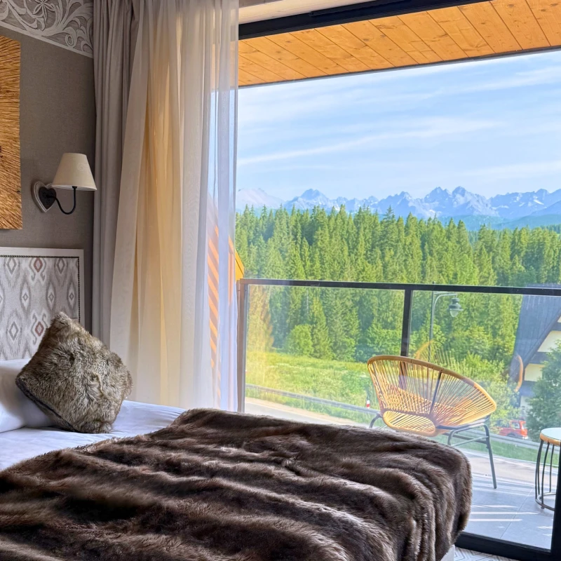 Instagram Gallery - Hotel Webflow Template