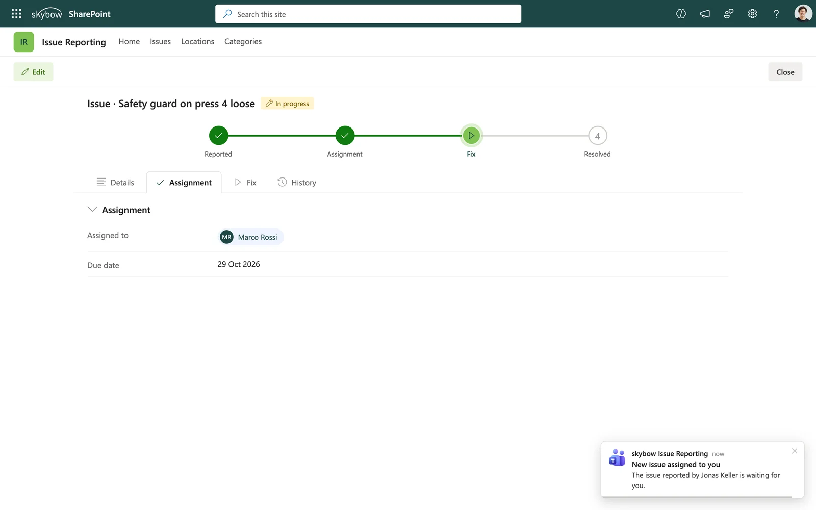 Issue record with process steps Reported, Assignment, Fix and Resolved, plus a Microsoft Teams notification New issue assigned to you