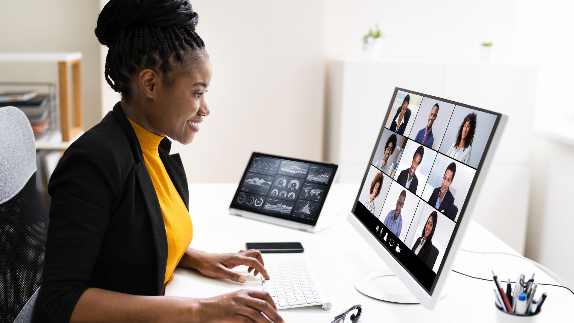 We're looking at the profile of a women participating in a virtual training.