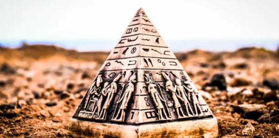 Image de pyramide