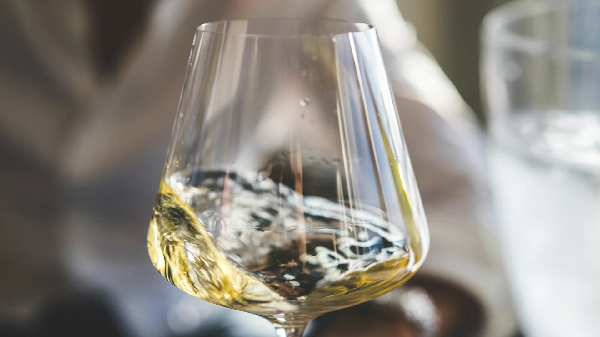 Hondarrabi Zuri: An In-Depth Wine Profile