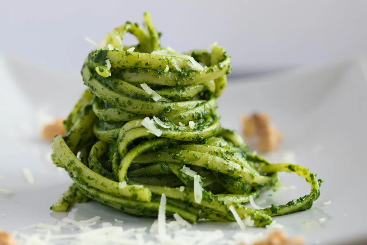 delicious-and-healthy-pesto-pasta-meal