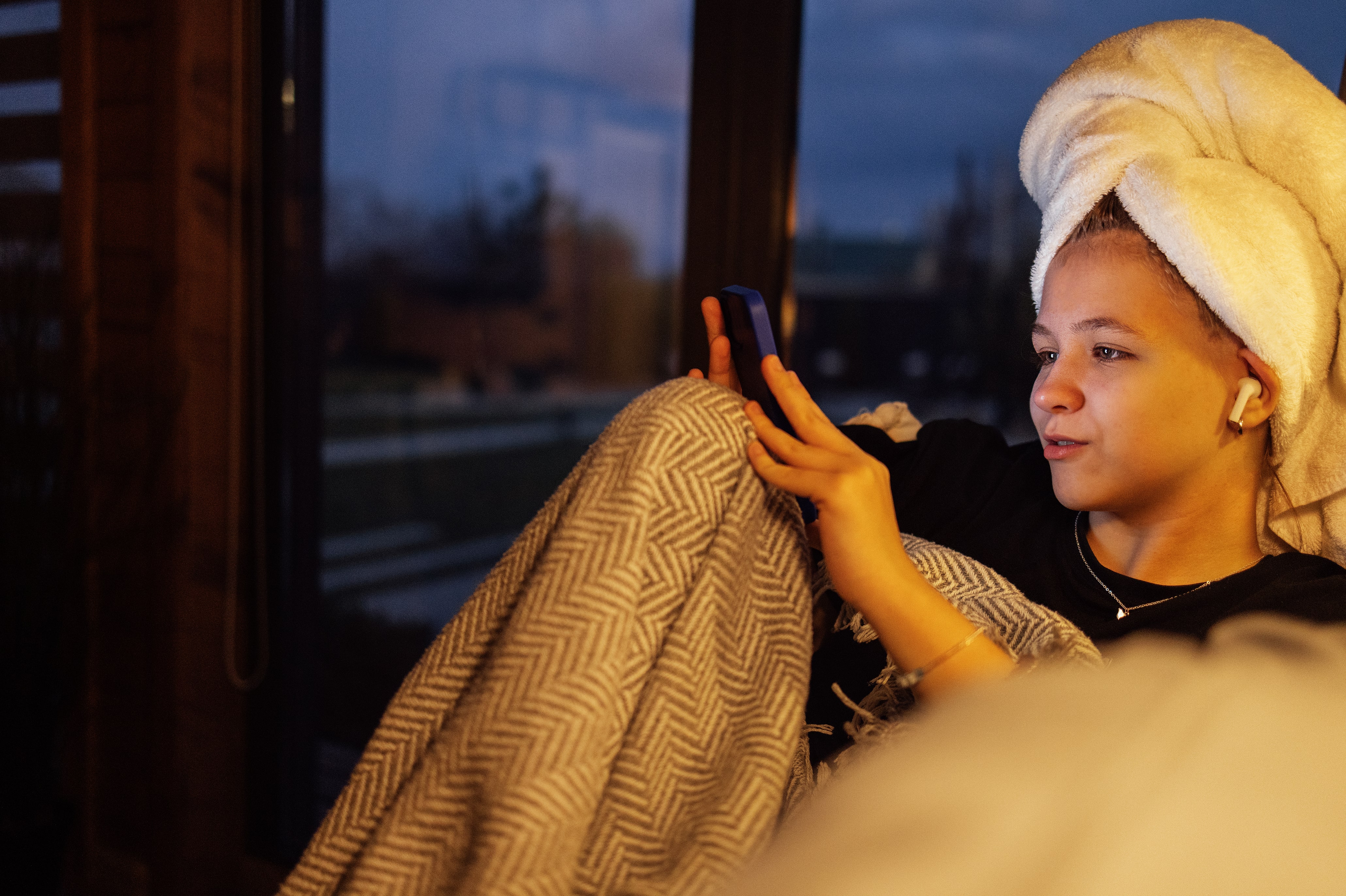 girl at night