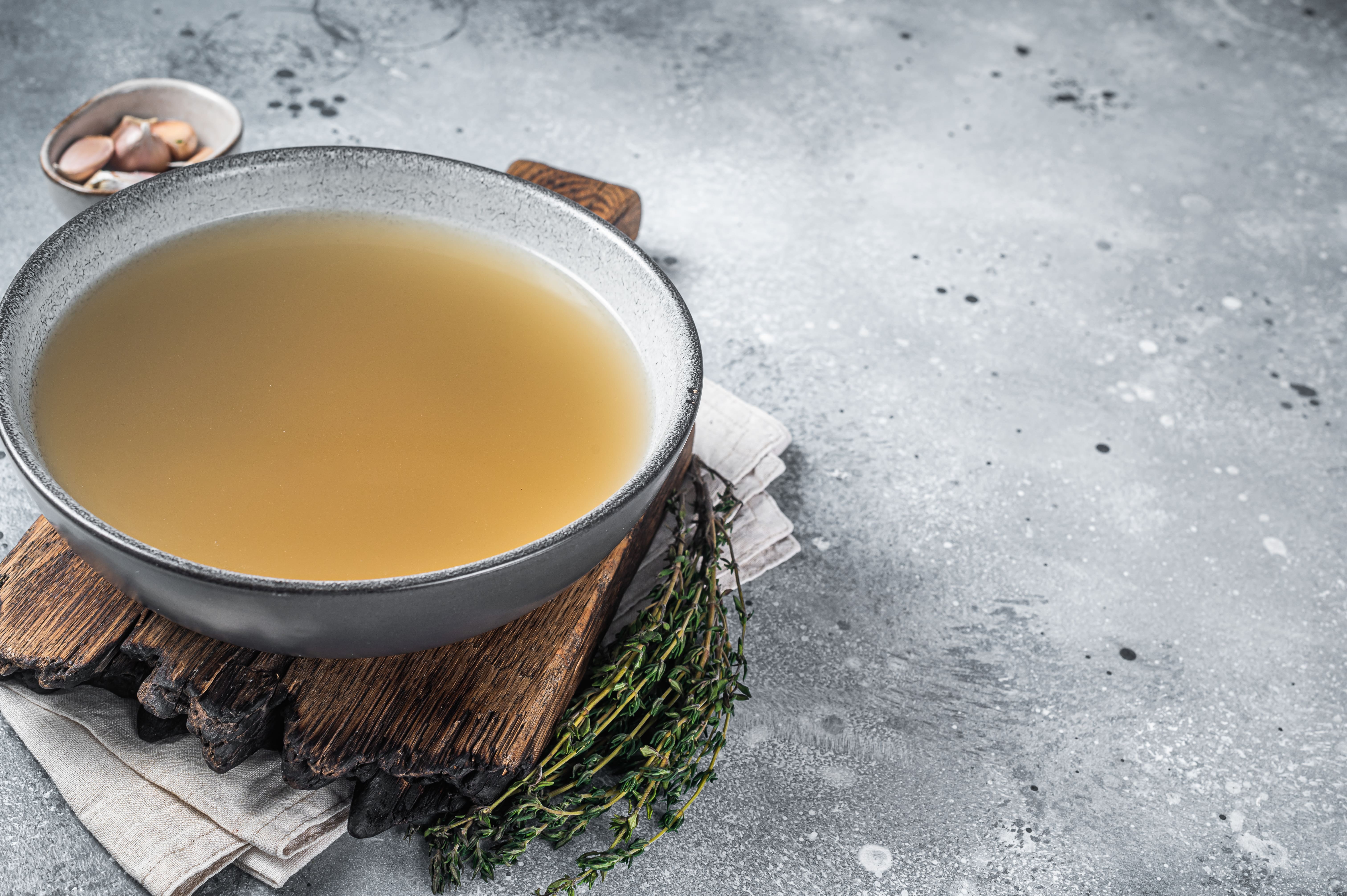Bone Broth Isn’t Magic, But It Can Support Stable Glucose