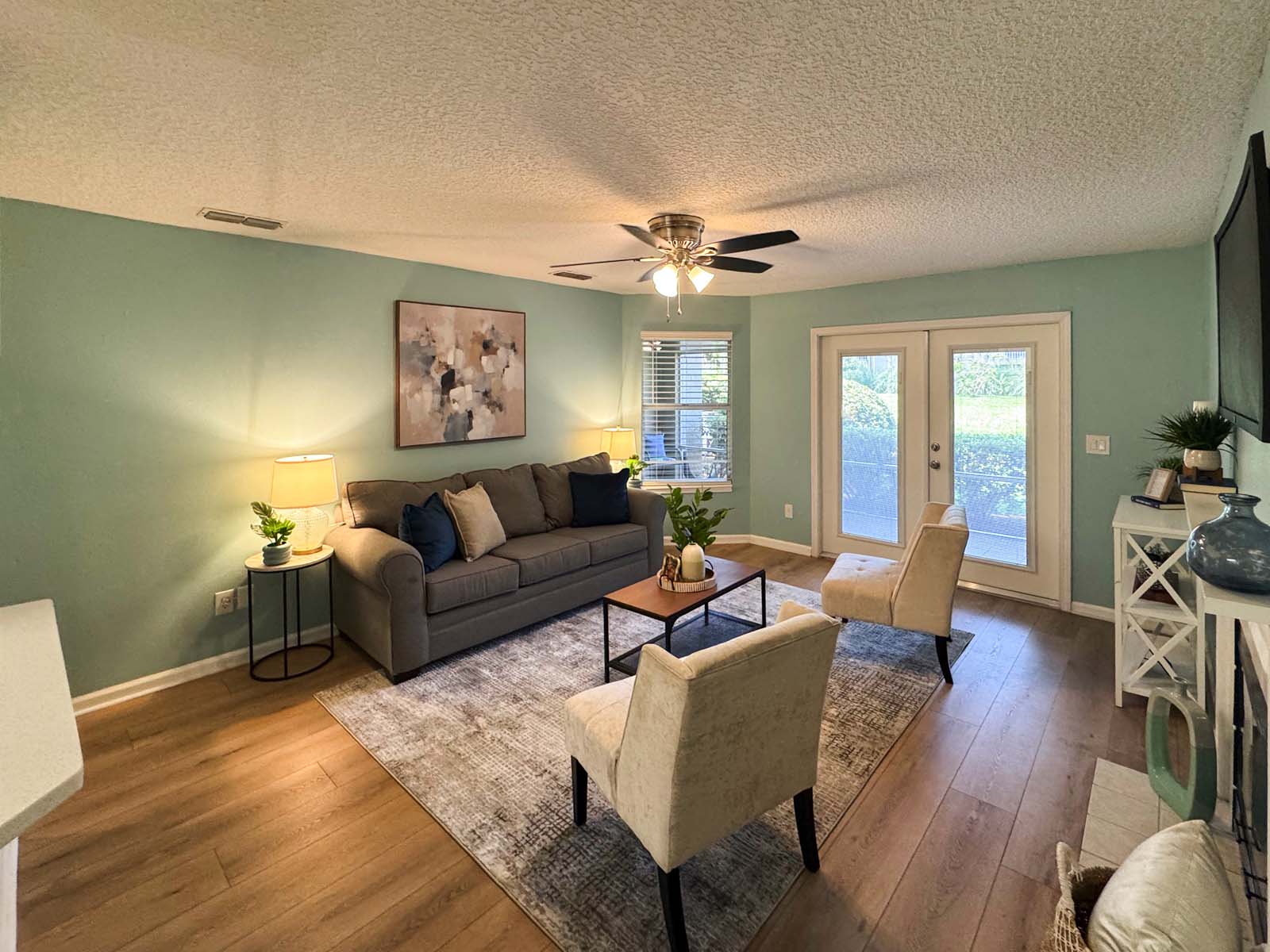 800 Ironwood Drive #816