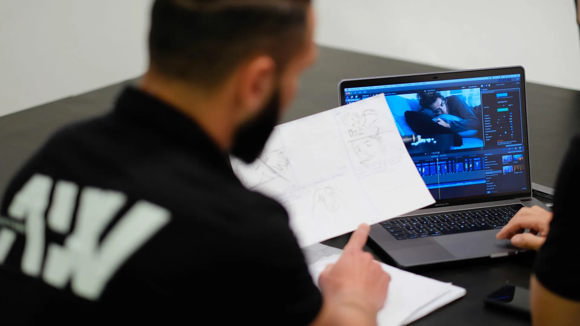 Storyboard e montaggio video nello studio