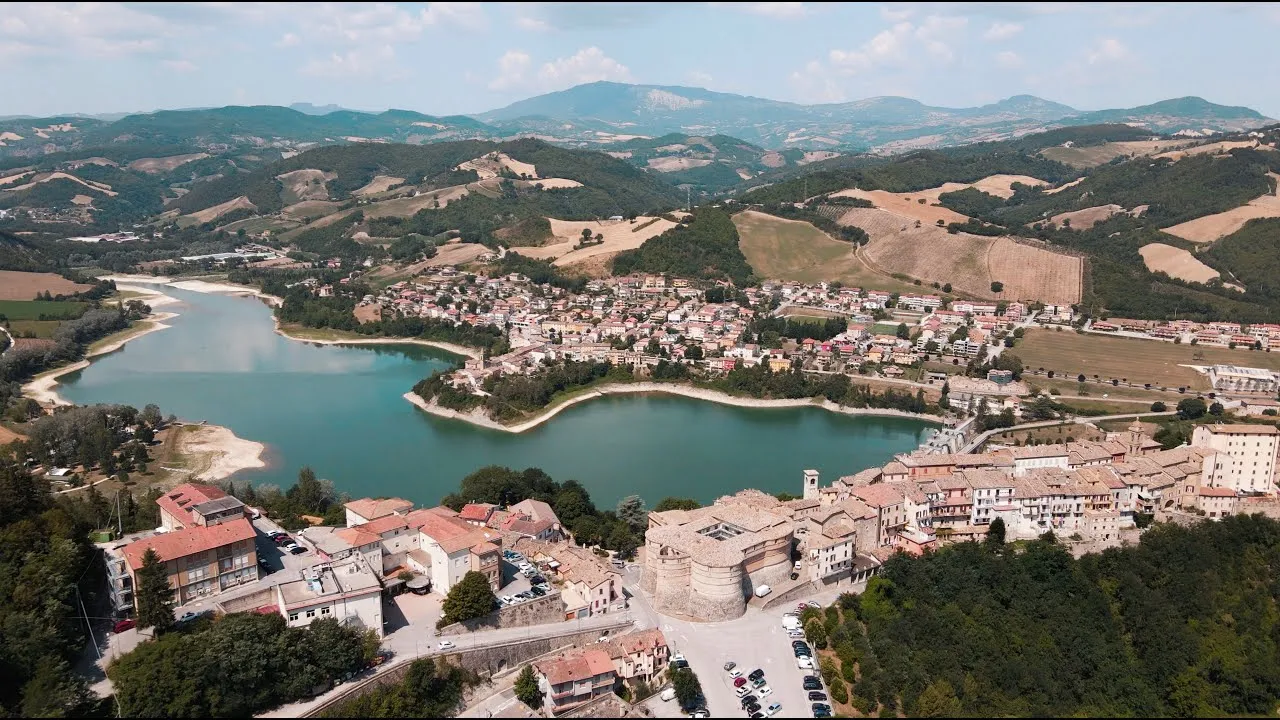 Itinerario della Bellezza, Documentario, Marche