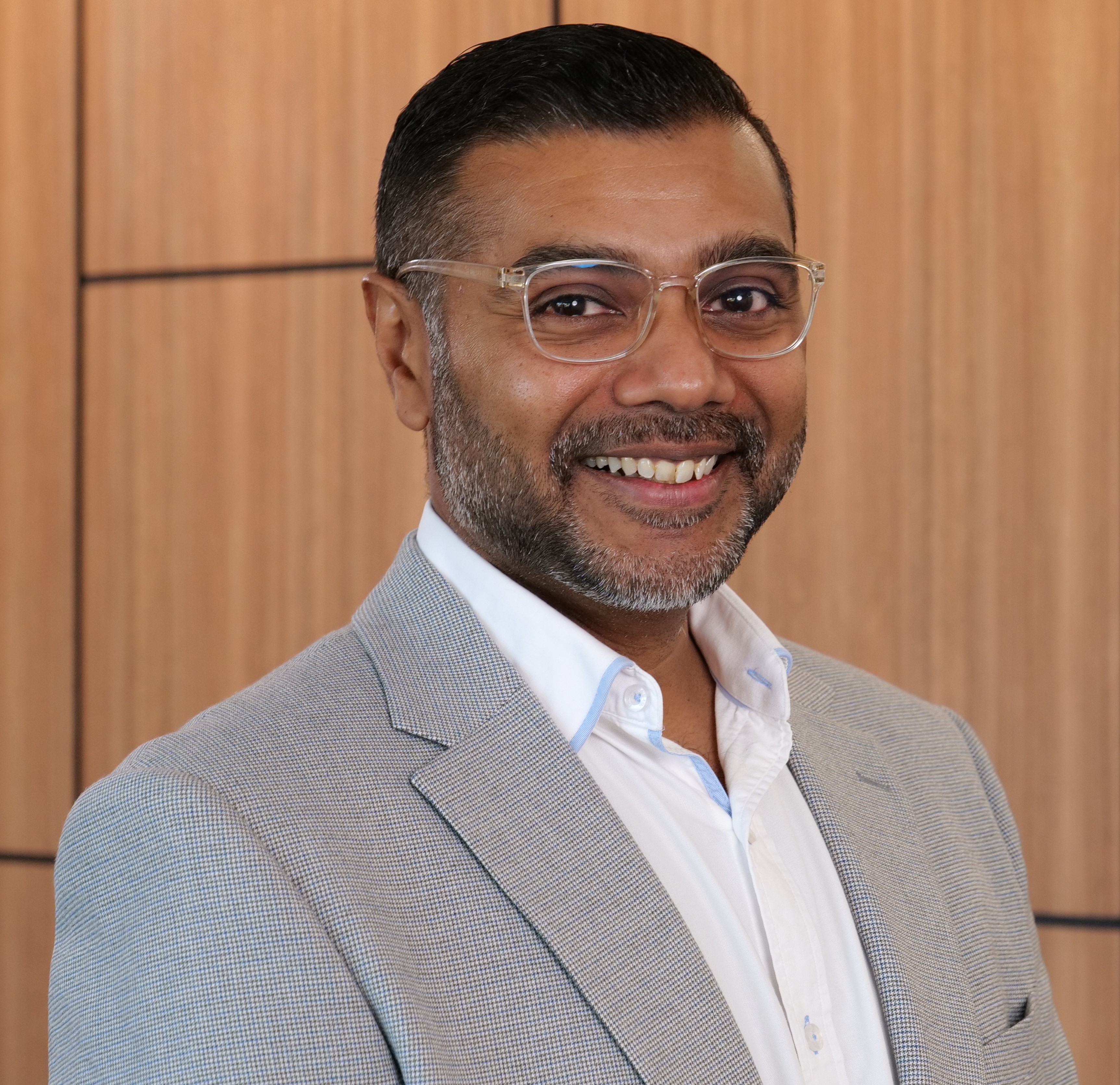 Dr Aravind Chandran