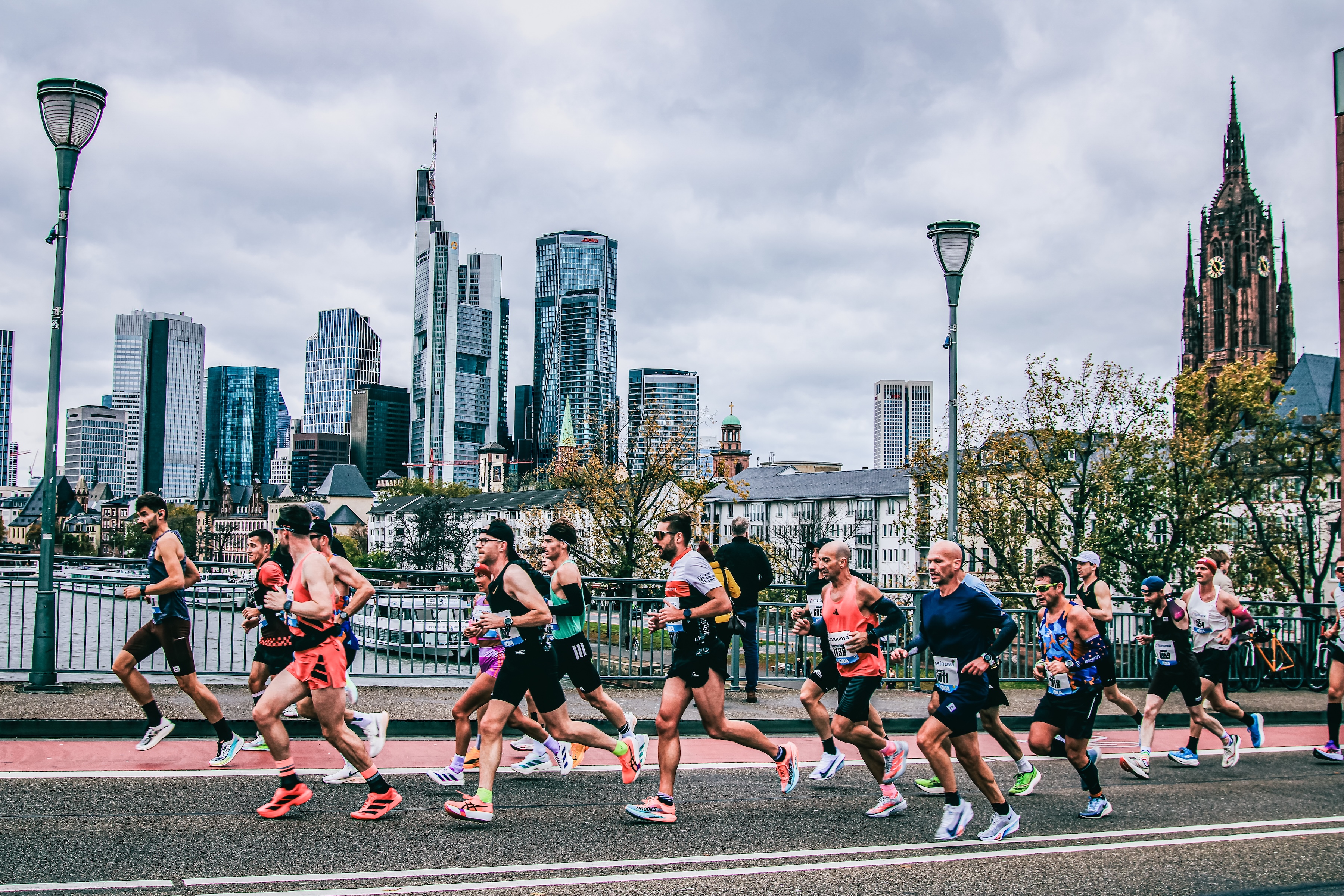 Teilnahmeinfo Staffeln: Mainova Frankfurt Marathon 2026