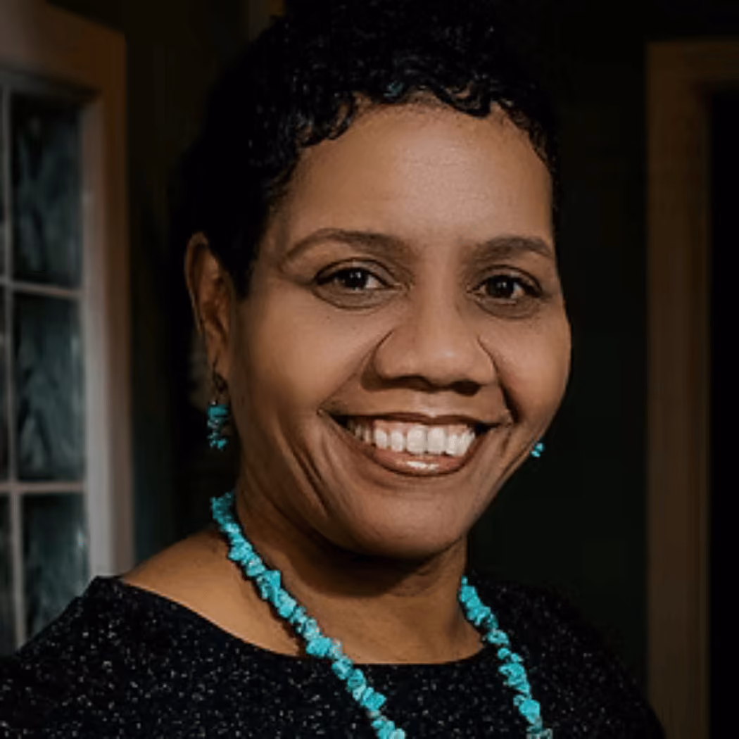Portrait of Maureen, a ClinicSense practitioner.