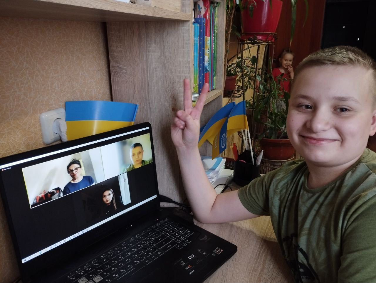 A student of Svitlo School participating in a lesson online. 