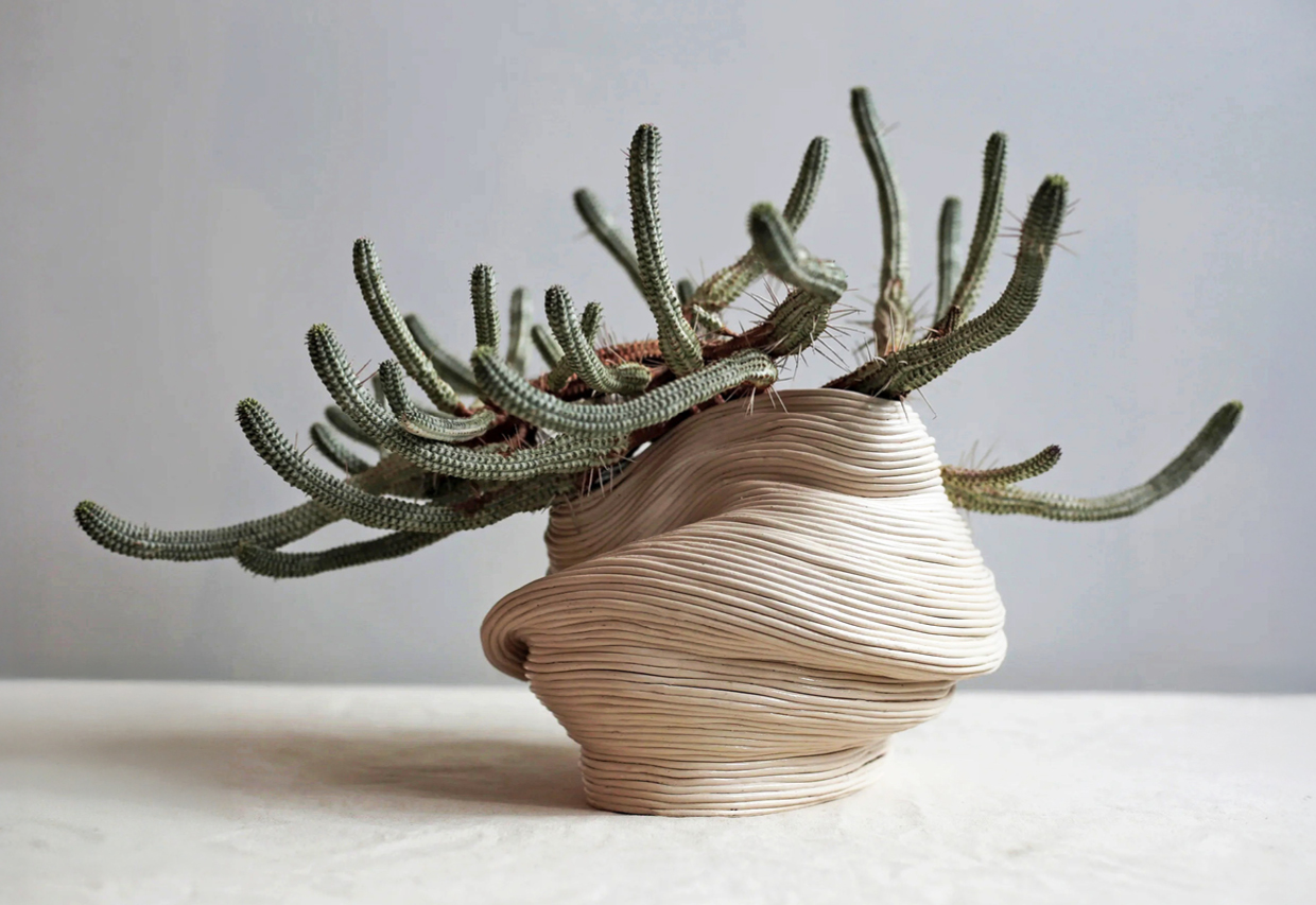 miniMakers - Zhu Ohmu-Inspired Coil Vases 