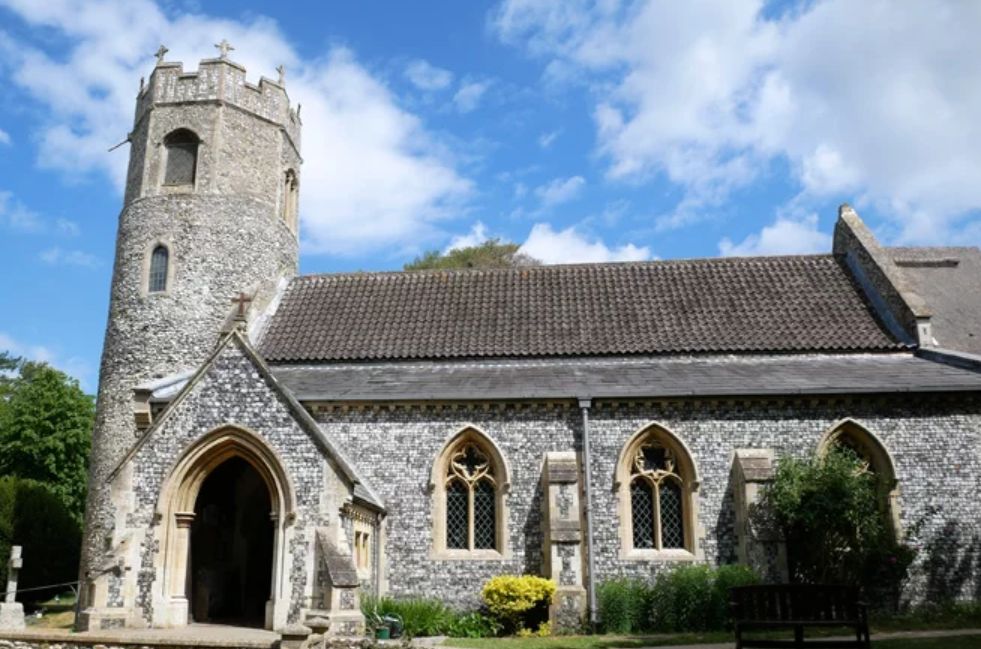 St Edmund's Church, Taverham
