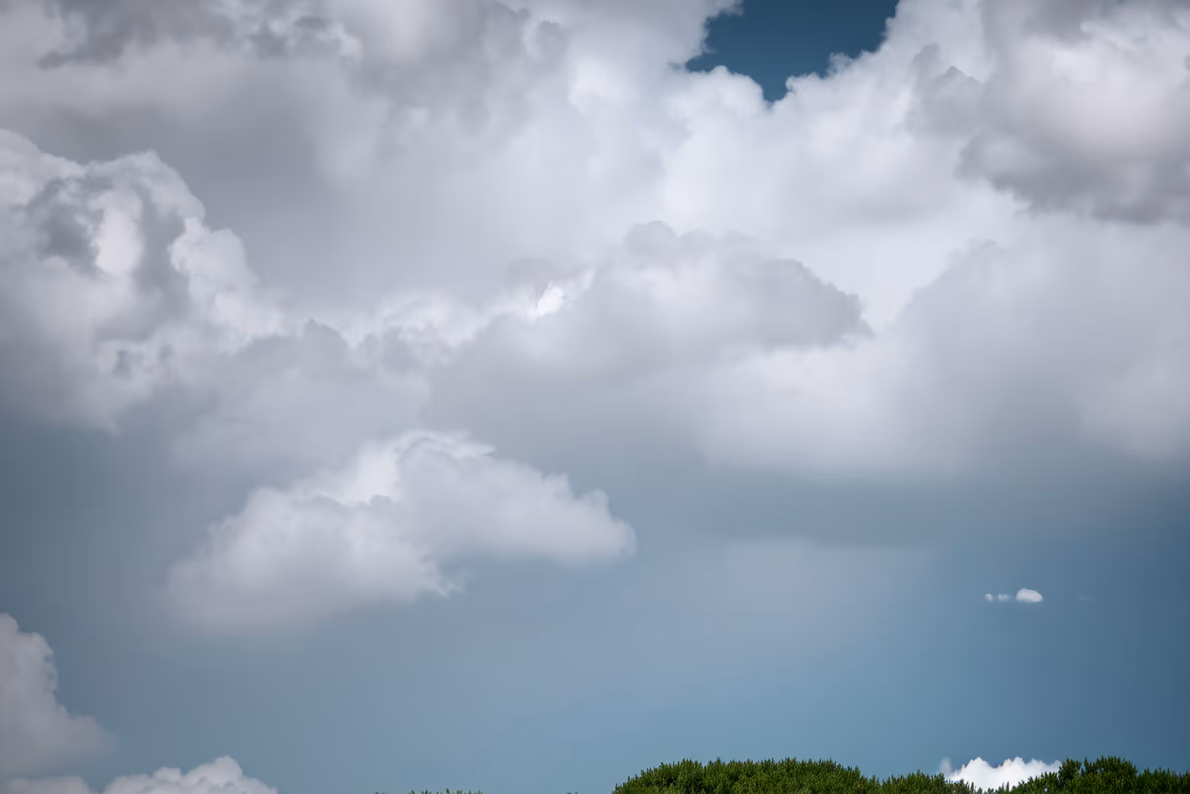A photo of clouds in the sky.